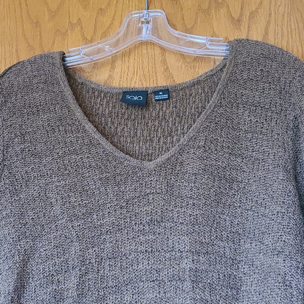 Sweater - Picture 3 of 3
